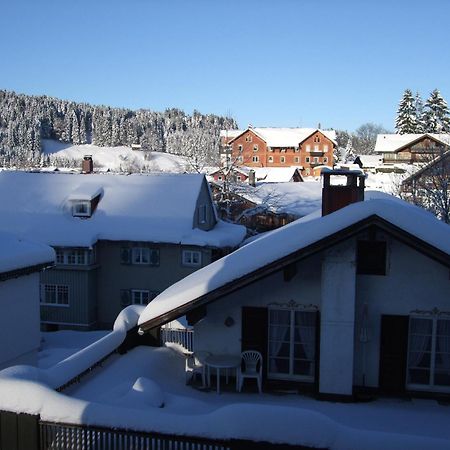 Allgaeu Vibes - Fusslaeufige Erreichbarkeit Vom Bahnhof, Mit Aussicht, Wettergeschuetzter Balkon Oberstaufen Zewnętrze zdjęcie