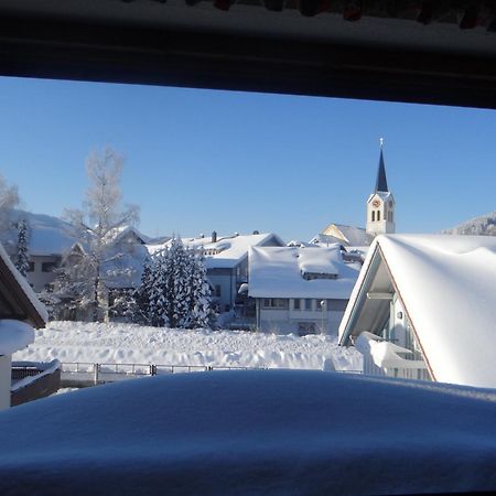 Allgaeu Vibes - Fusslaeufige Erreichbarkeit Vom Bahnhof, Mit Aussicht, Wettergeschuetzter Balkon Oberstaufen Zewnętrze zdjęcie
